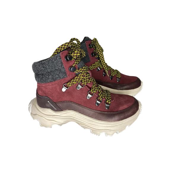 Sorel Women's Kinetic Breakthru Conquest Waterproof Sneaker Boots High Top 6 - Picture 2 of 8